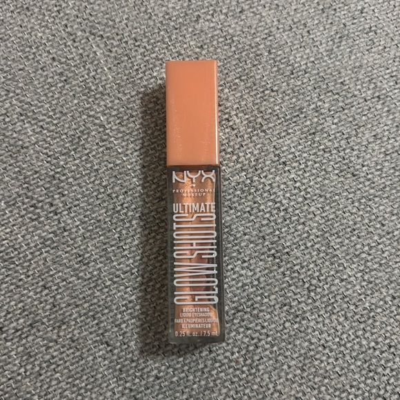 5 items x $25 NYX Ultimate Glow Shots Shimmer Liquid Eyeshadow - Picture 4 of 6